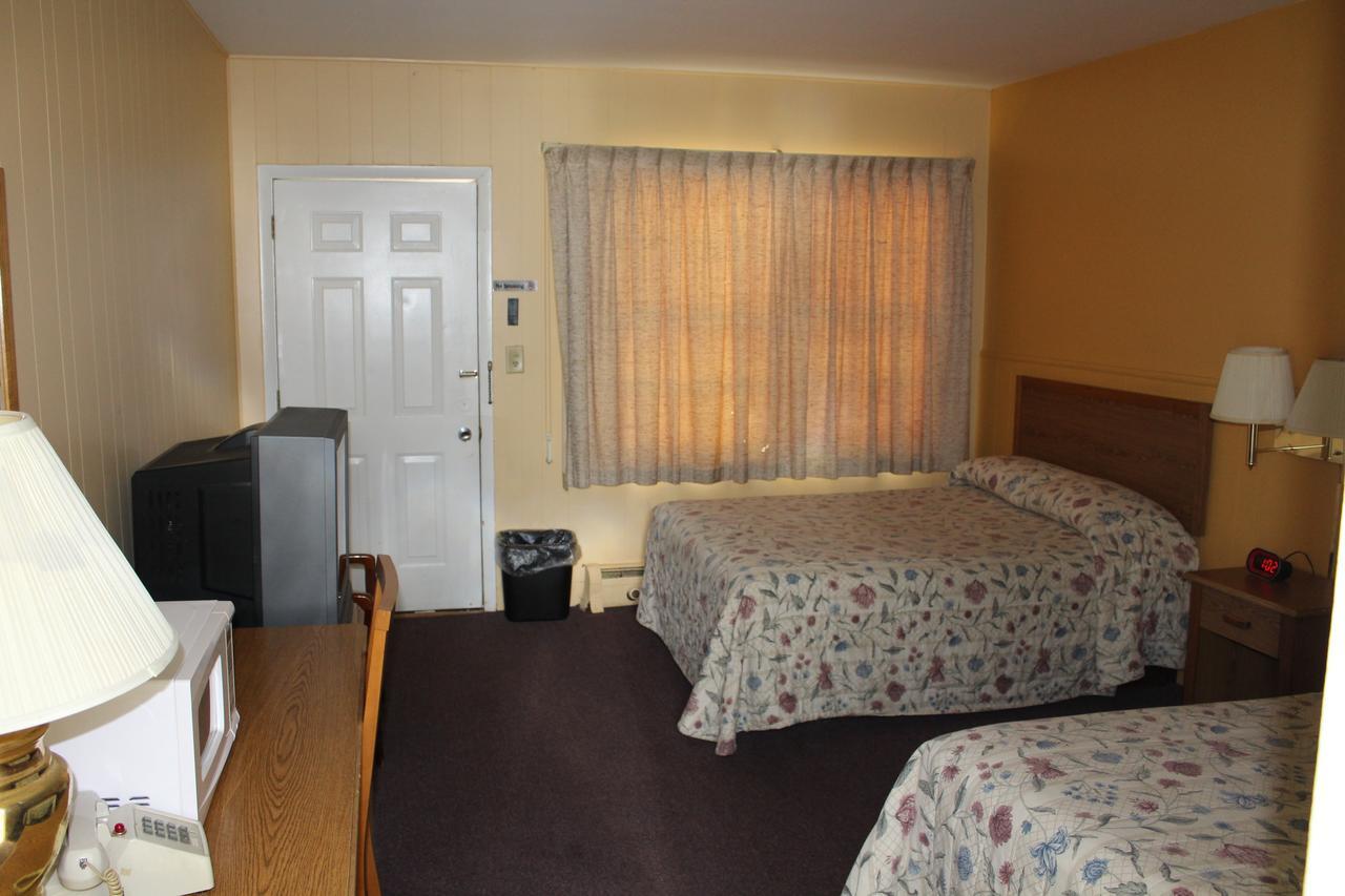 Crest Motel Bartlett Εξωτερικό φωτογραφία